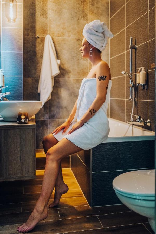 Wine & Wellness Hotel Besedni Dum Valtice Eksteriør billede
